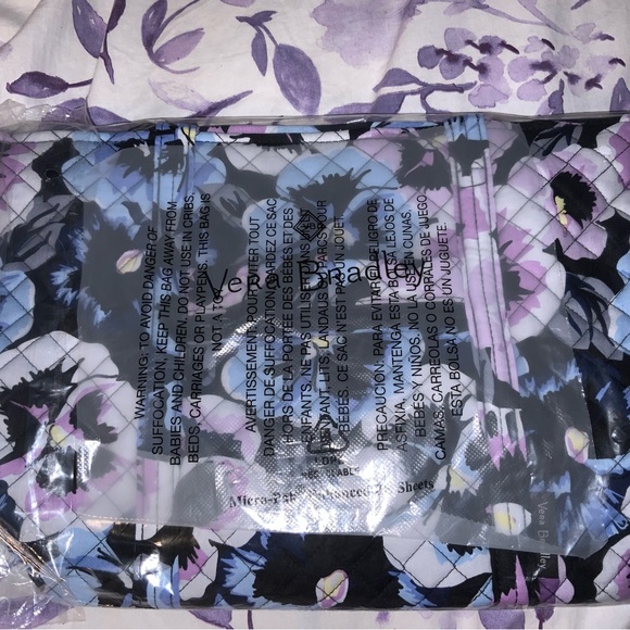 New Vera Bradley Small Vera Tote Bag - Picture 3 of 6